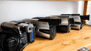 Video-8 camera's